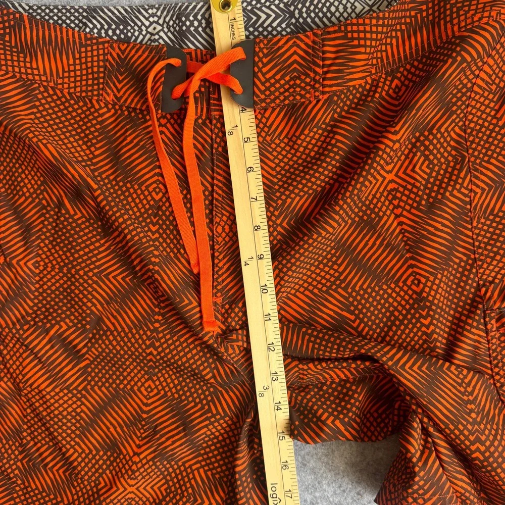 Under Armour Mens 40 Board Shorts Orange Brown Geometric Swim Trunks Pocket UA